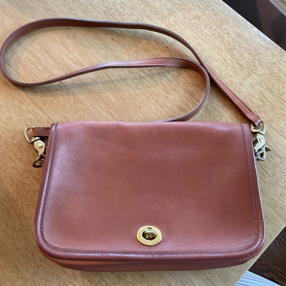 Vintage Coach British Tan Crossbody